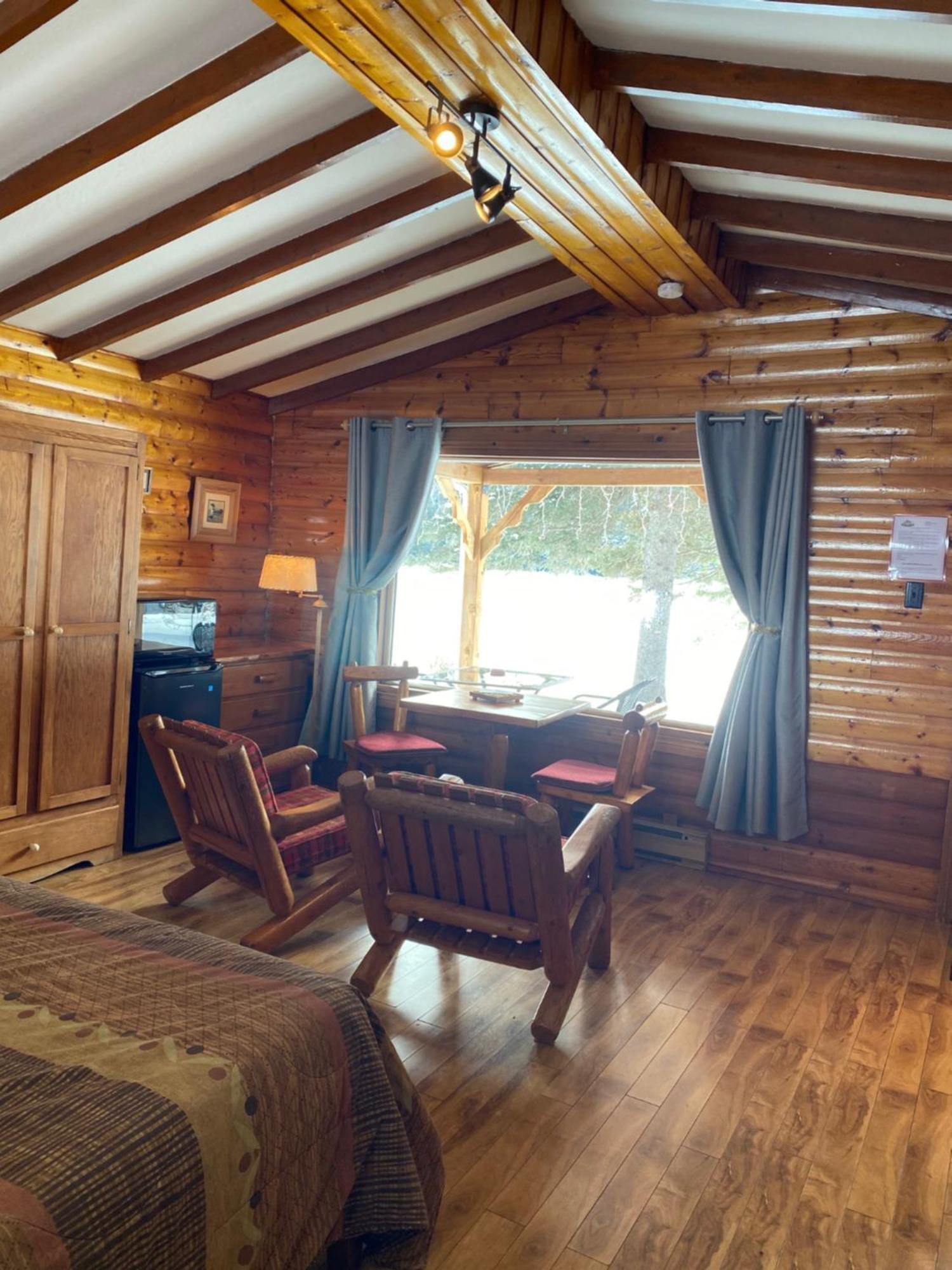 坎拉穆什普尔奥伯格小屋旅馆 Saint-Michel 客房 照片