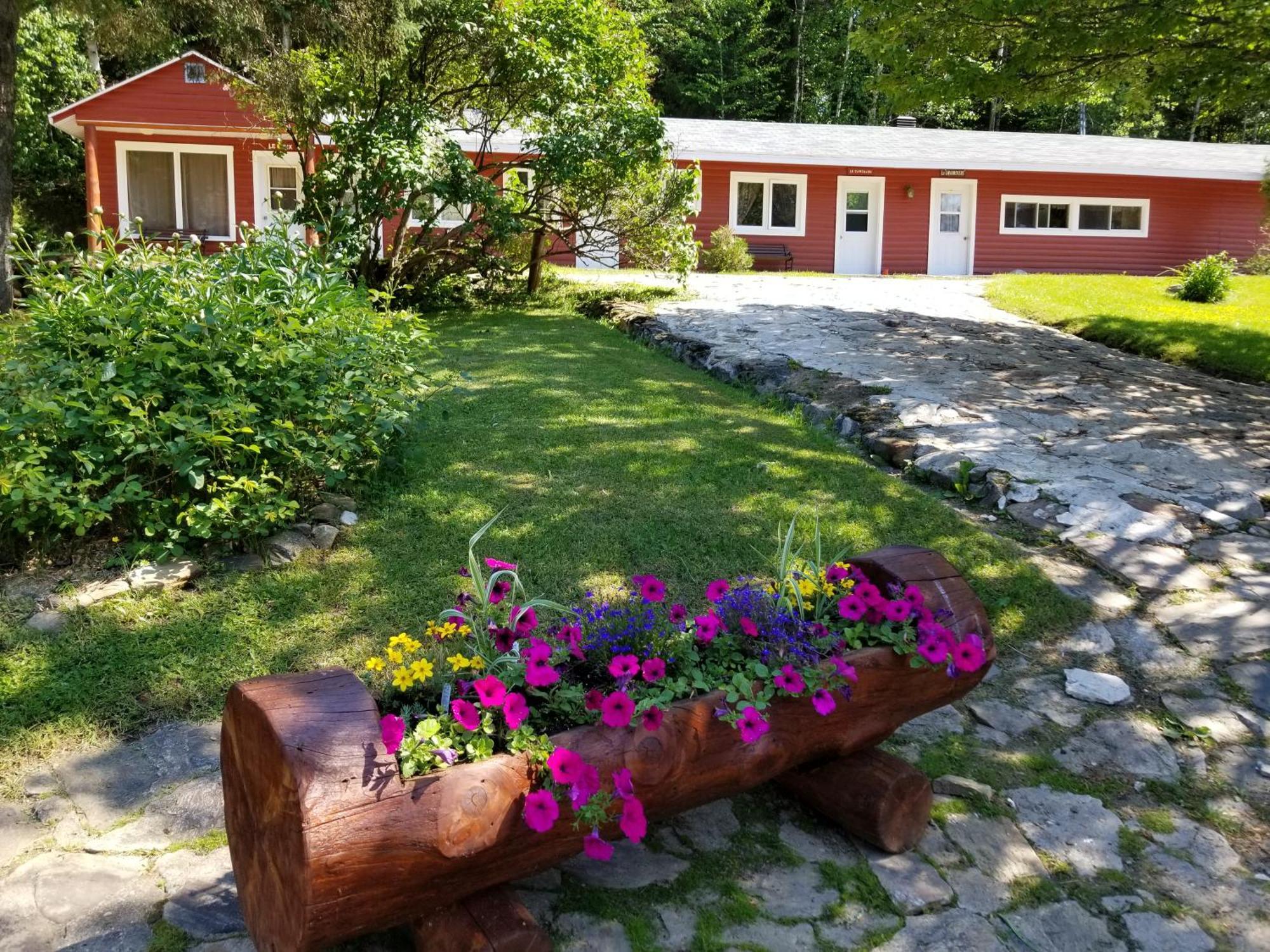 坎拉穆什普尔奥伯格小屋旅馆 Saint-Michel 外观 照片