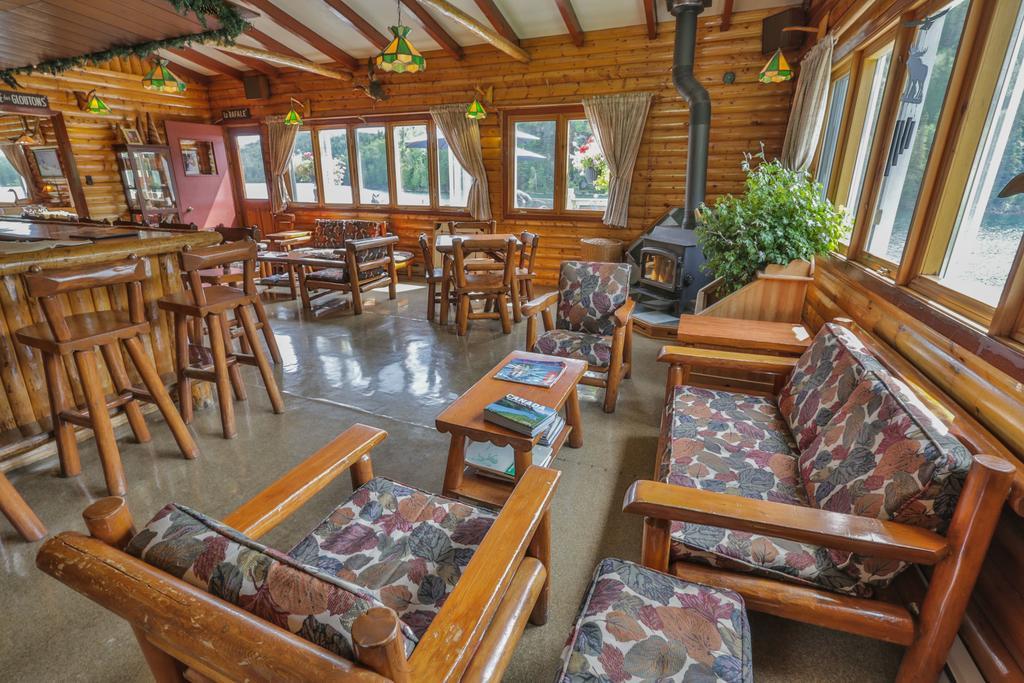 坎拉穆什普尔奥伯格小屋旅馆 Saint-Michel 外观 照片