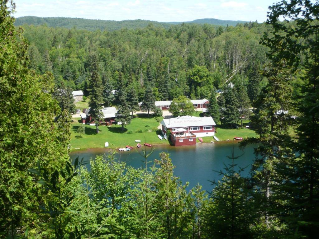 坎拉穆什普尔奥伯格小屋旅馆 Saint-Michel 外观 照片