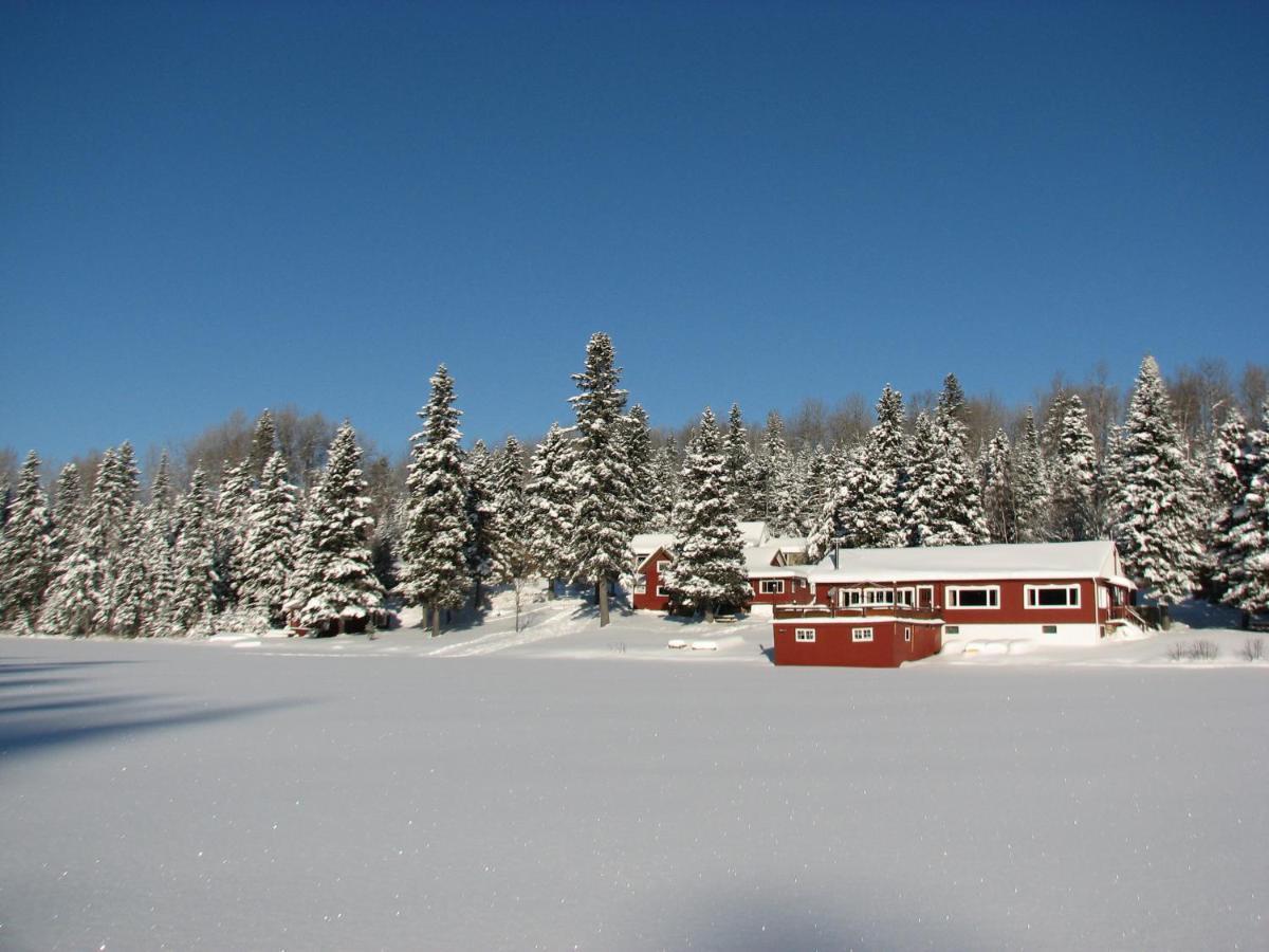 坎拉穆什普尔奥伯格小屋旅馆 Saint-Michel 外观 照片